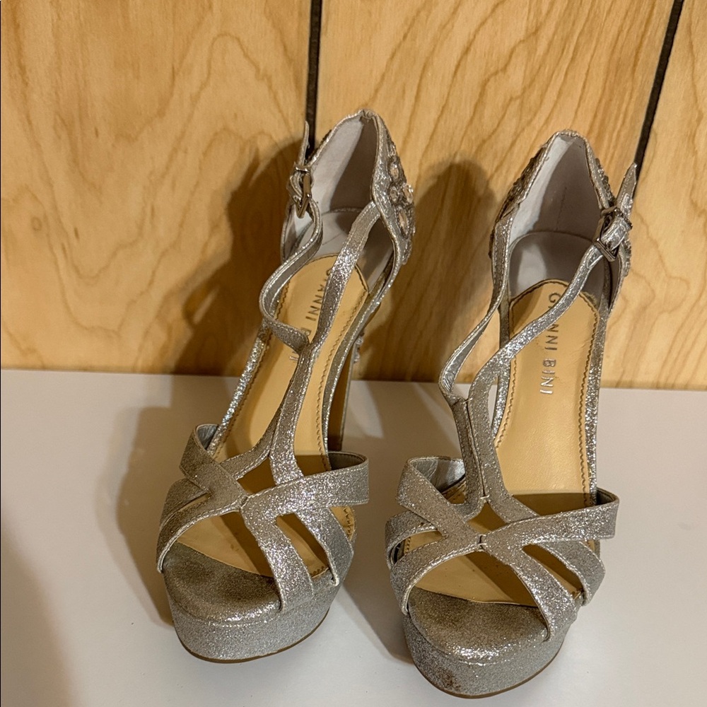 Gianni Bini Glittering Silver Heels Size 6.5